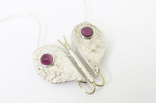 Pendentif transformable "Coeur-papillon"