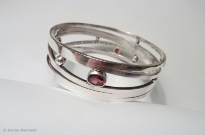 Bracelet en argent et pierres gemmes (2010) Bracelet en argent et pierres gemmes (2010)