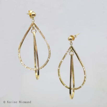 Boucles d'oreilles "Möbius" en or jaune 18 ct diamants Boucles d'oreilles "Möbius" en or jaune 18 ct diamants