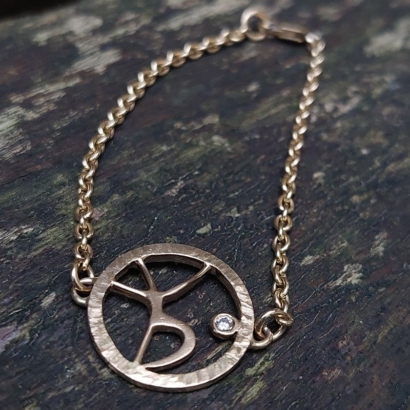 Bracelet en or jaune 18ct et diamant Bracelet en or jaune 18ct et diamant