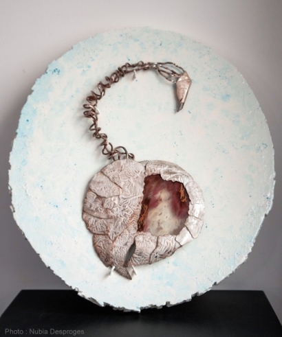 "Flamme(s) en rose . Léda" (série Il.e.s). 2023 "Flamme(s) en rose . Léda" (série Il.e.s). 2023